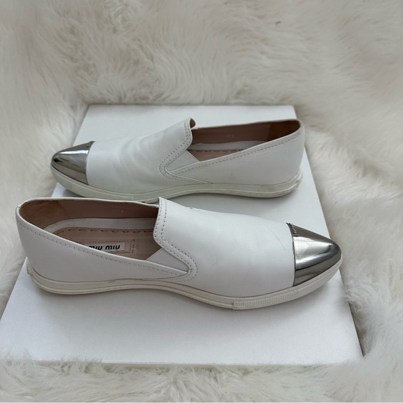 Miu Miu Leather Metal Pointed Toe Slip on Sneakers 8.5 White - Silver - Picture 4 of 6